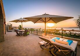 Fort Arabesque Resort, Spa & Villas