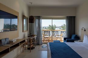 Fort Arabesque Resort, Spa & Villas