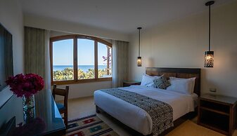 Fort Arabesque Resort, Spa & Villas