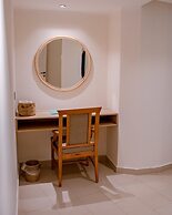 Fort Arabesque Resort, Spa & Villas