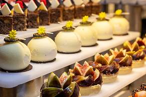 Fort Arabesque Resort, Spa & Villas