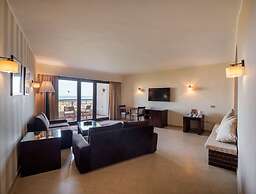 Fort Arabesque Resort, Spa & Villas