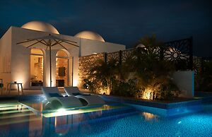 Fort Arabesque Resort, Spa & Villas