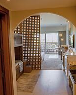 Fort Arabesque Resort, Spa & Villas