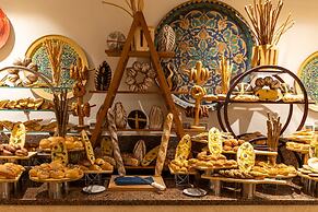 Fort Arabesque Resort, Spa & Villas