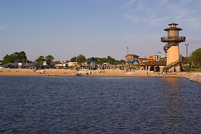 King's Pointe Waterpark Resort