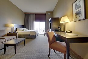 King's Pointe Waterpark Resort