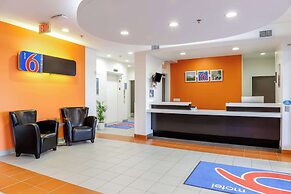 Motel 6 Swift Current, SK