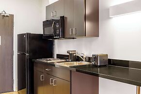 Motel 6 Swift Current, SK