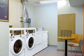 Motel 6 Swift Current, SK