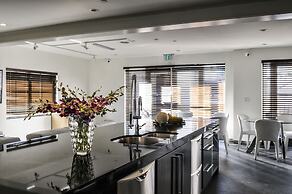 Posh South Beach Hostel