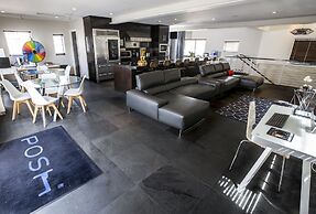 Posh South Beach Hostel