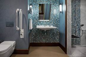 Renaissance Izmir Hotel