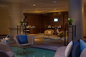 Renaissance Izmir Hotel