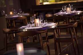 Renaissance Izmir Hotel