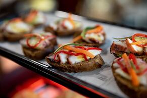 Renaissance Izmir Hotel