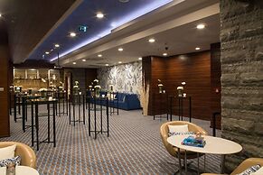 Renaissance Izmir Hotel