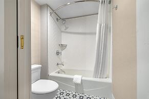 Best Western Potsdam University Park Inn