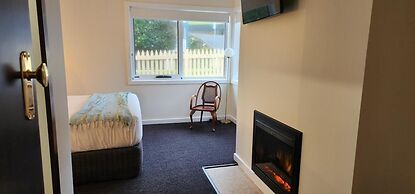 Stanley Village Waterfront Accommodation