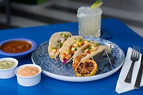 Courtyard by Marriott Galveston Island