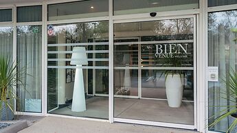 Kyriad Prestige Vannes Centre - Palais Des Arts