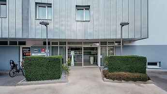 Kyriad Prestige Vannes Centre - Palais Des Arts
