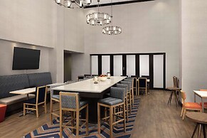 Hampton Inn & Suites Huntsville/Research Park Area