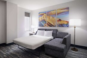 Hampton Inn & Suites Denver Downtown-Convention Center