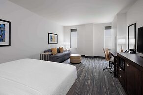 Hampton Inn & Suites Denver Downtown-Convention Center