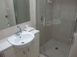 Aston Hill Motor Lodge