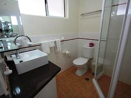 Aston Hill Motor Lodge