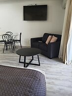 Aston Hill Motor Lodge