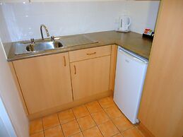 Aston Hill Motor Lodge