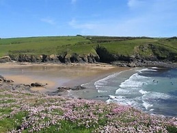 Tregaddra Farmhouse B&B