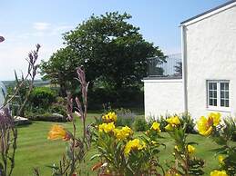 Tregaddra Farmhouse B&B