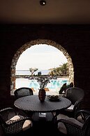 Porto Kea Suites