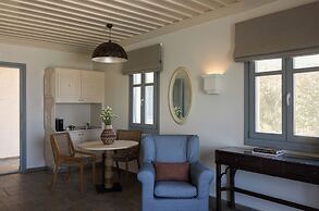 Porto Kea Suites