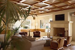 Porto Kea Suites