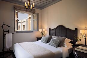 Porto Kea Suites