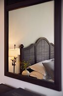 Porto Kea Suites