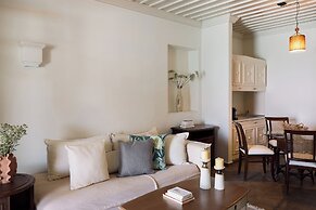 Porto Kea Suites