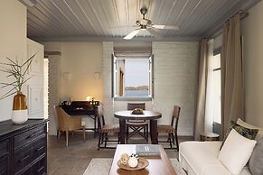 Porto Kea Suites
