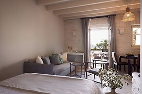 Porto Kea Suites
