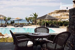 Porto Kea Suites