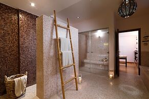 Porto Kea Suites