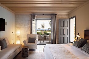 Porto Kea Suites