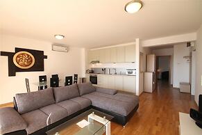 Blue Horizon Apartments