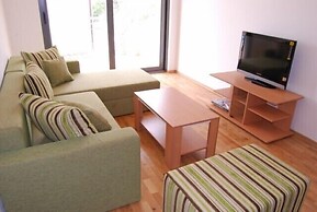 Blue Horizon Apartments