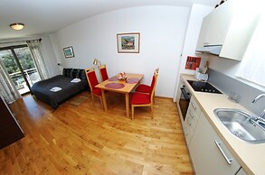 Blue Horizon Apartments