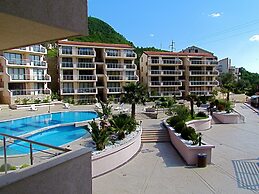 Blue Horizon Apartments